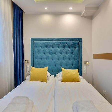 Flatbook Apartments Waterlane Island Spa With Riverview Danzica Esterno foto