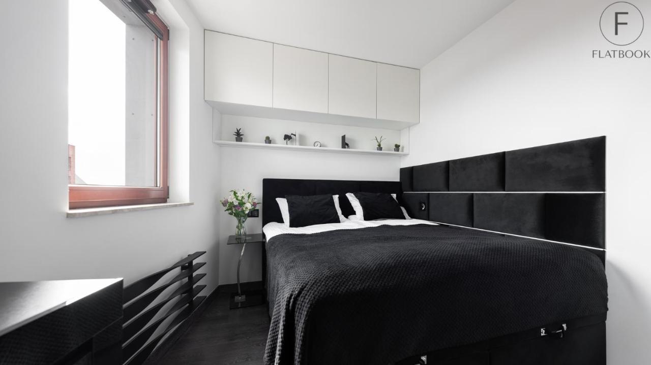 Flatbook Apartments Waterlane Island Spa With Riverview Danzica Esterno foto